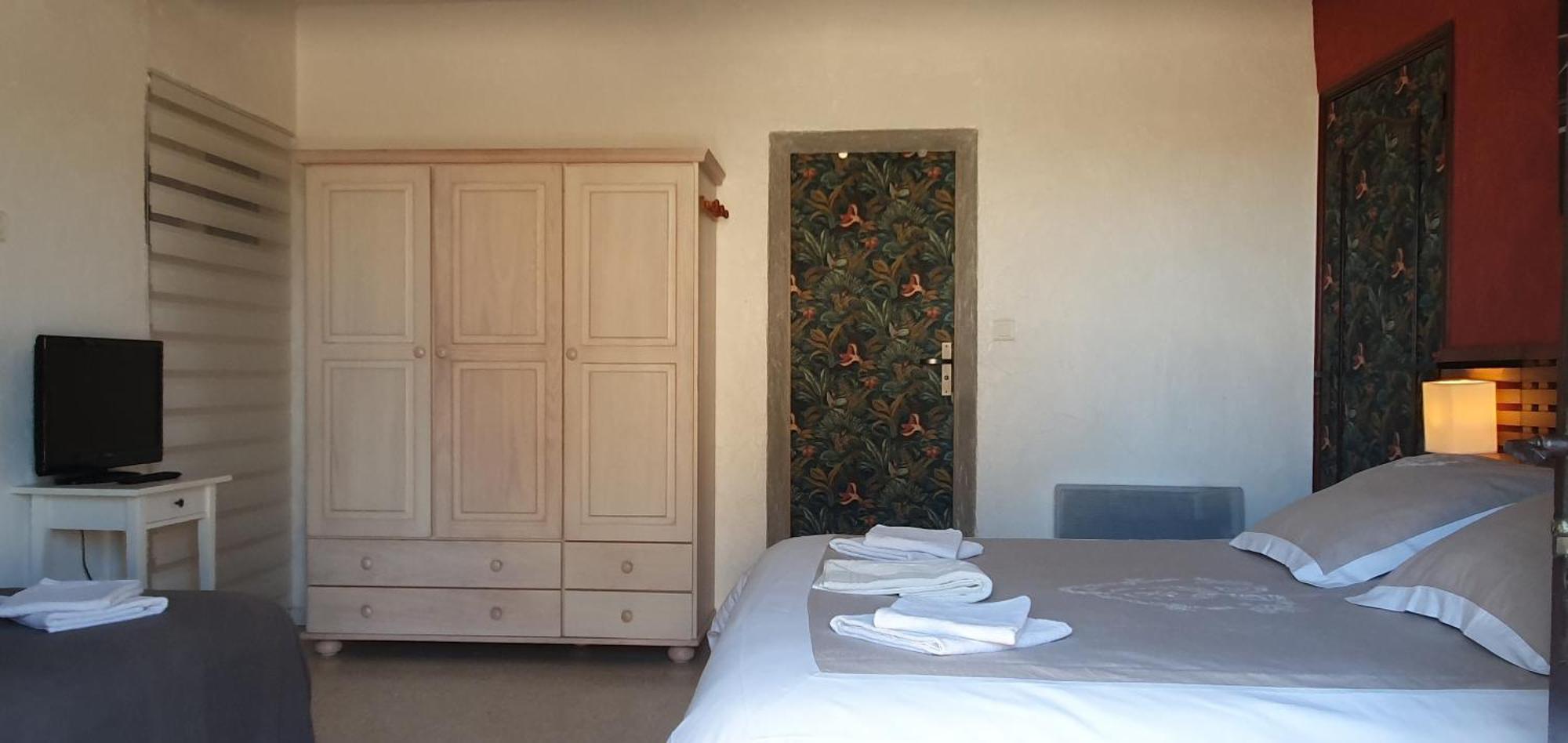 Le Jardin D'Ivana Chambres D'Hotes B&B Avec Piscine Chauffee Оппед Екстер'єр фото
