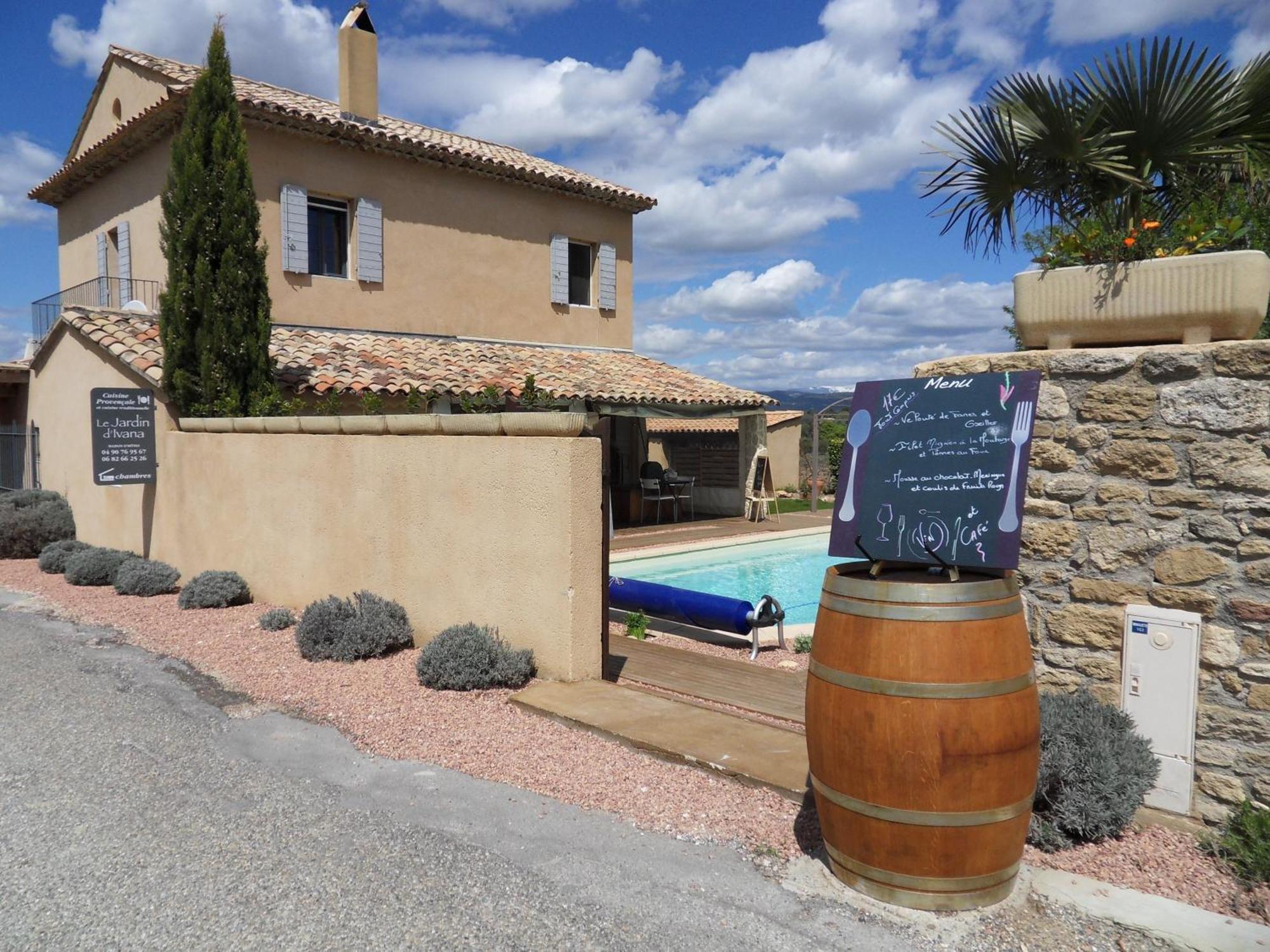 Le Jardin D'Ivana Chambres D'Hotes B&B Avec Piscine Chauffee Оппед Екстер'єр фото