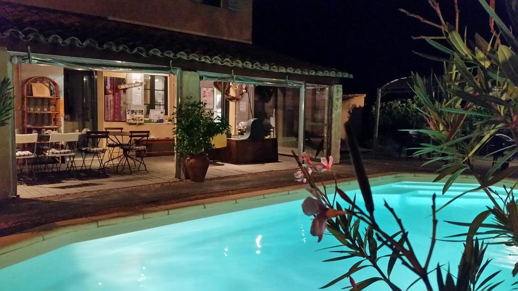 Le Jardin D'Ivana Chambres D'Hotes B&B Avec Piscine Chauffee Оппед Екстер'єр фото