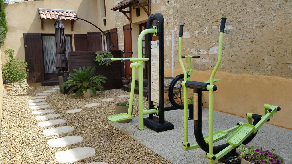Le Jardin D'Ivana Chambres D'Hotes B&B Avec Piscine Chauffee Оппед Екстер'єр фото